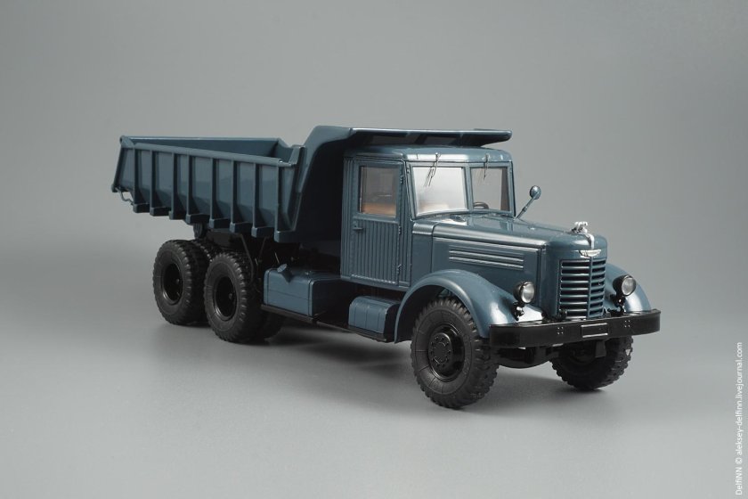 ЯАЗ-210е самосвал