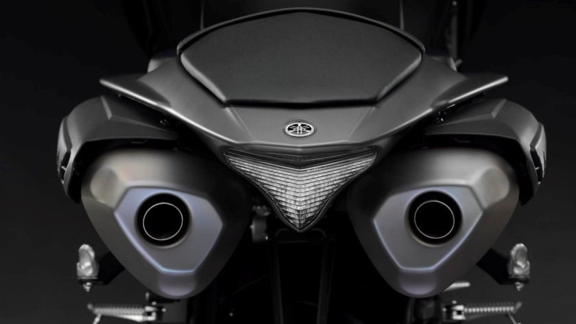 Ямаха YZF r1 2012