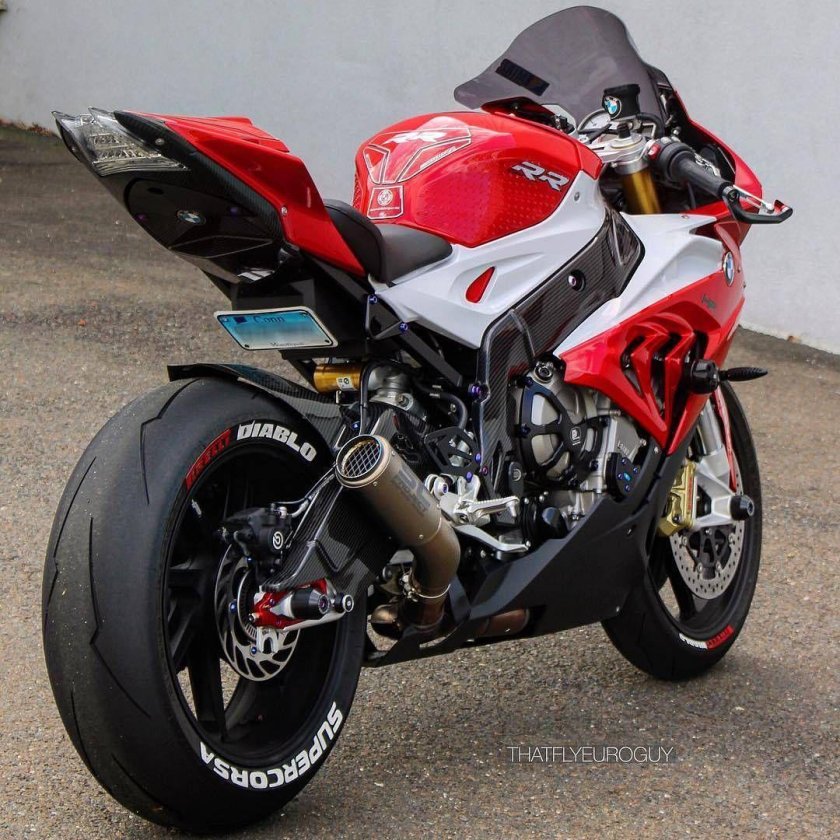 Спортбайк BMW s1000rr