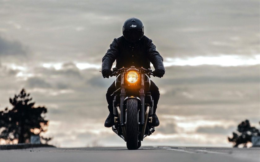 Мотоцикл на природе