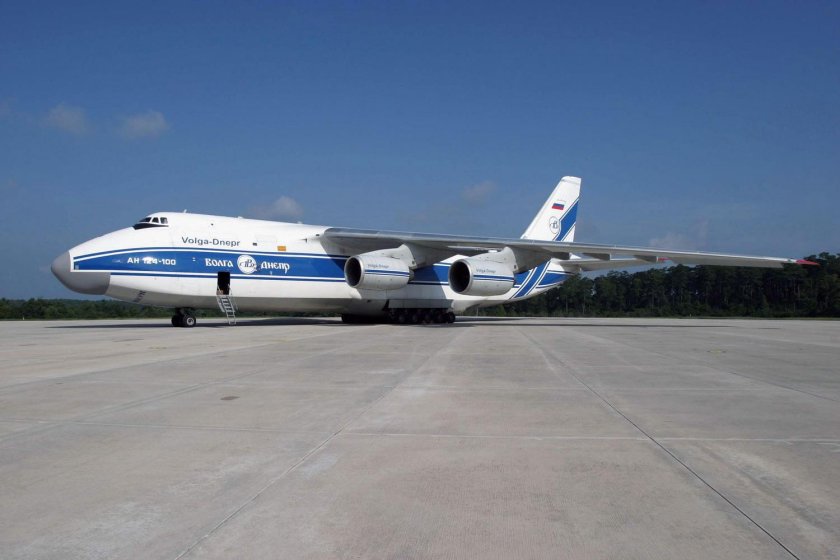 АН 124 Руслан Волга Днепр