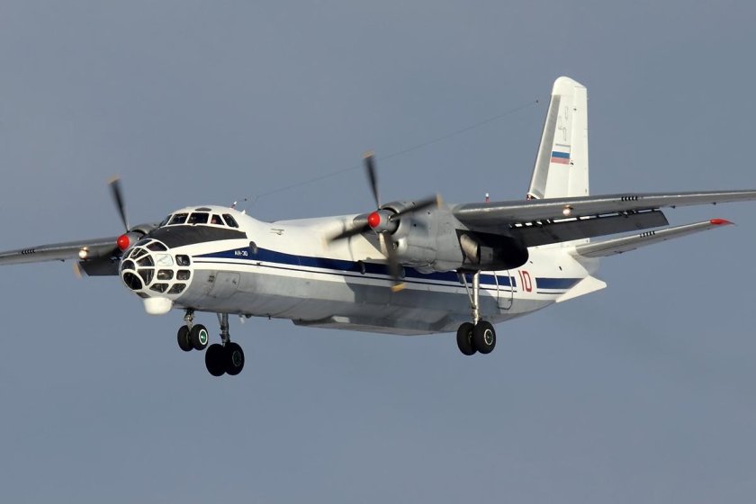 Antonov an-30