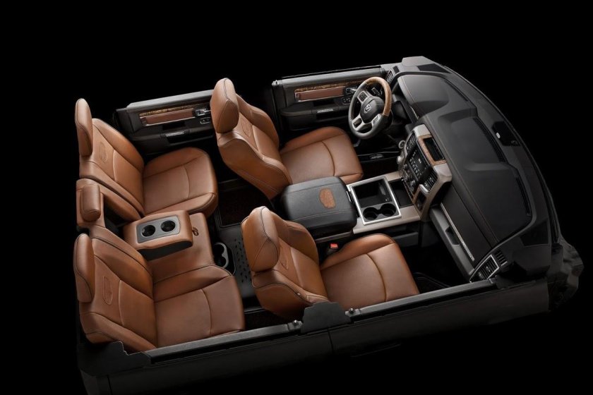 Dodge Ram 1500 Laramie Longhorn салон