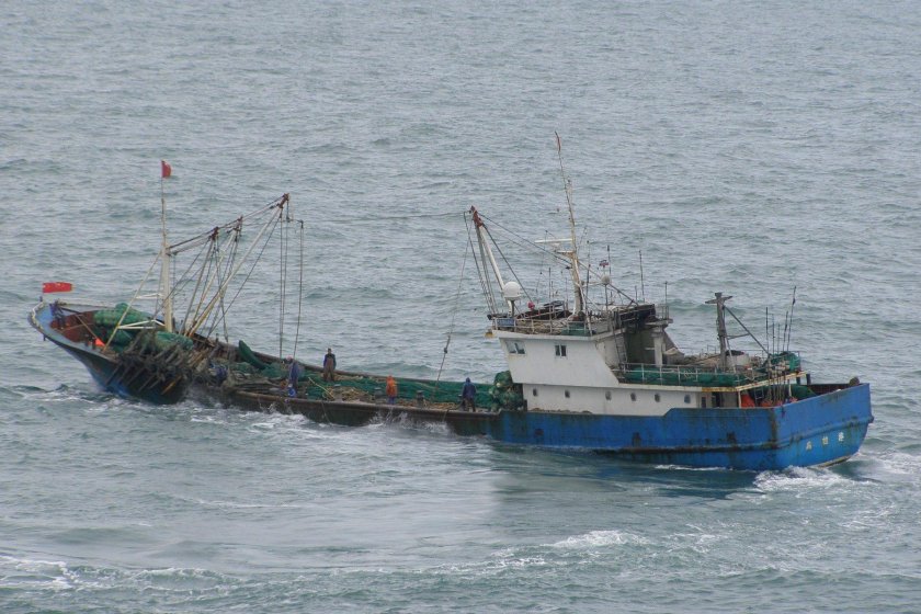 Рыболовецкий сейнер