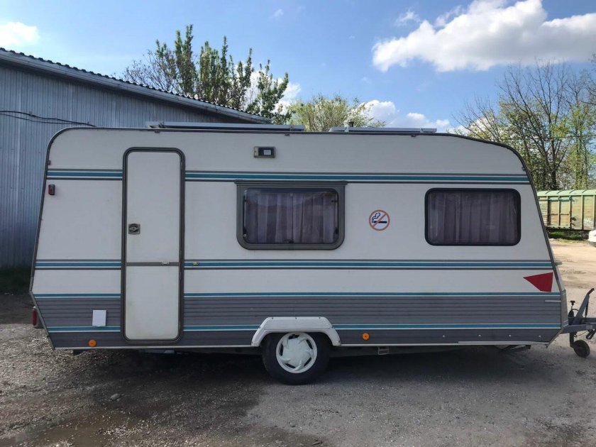 Прицеп автодом piccolo 420