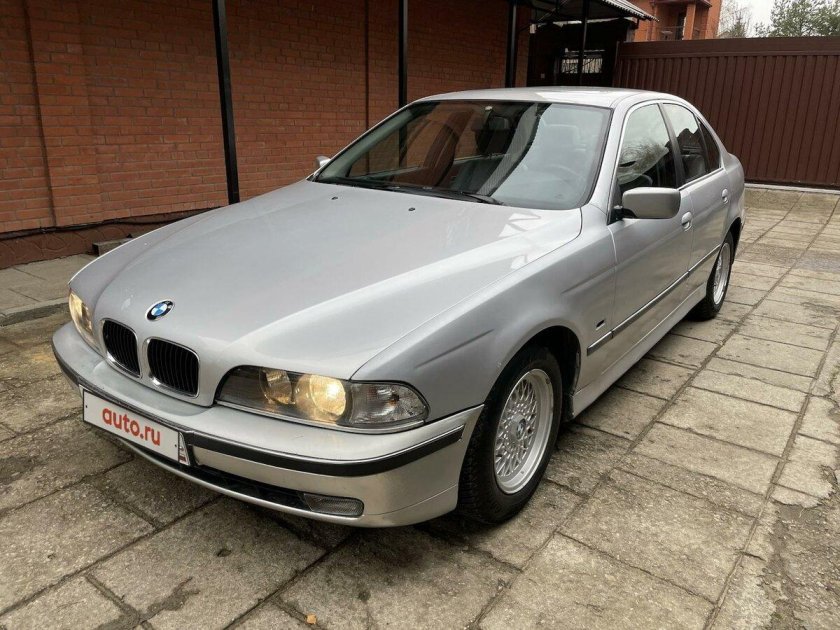 Бмв 523 1999