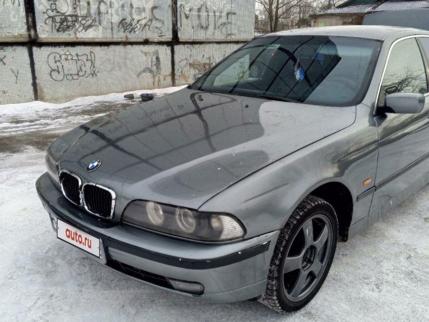 Бмв 525i 2003