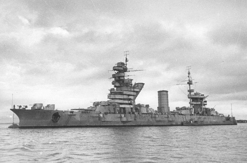 Линкор Гангут Октябрьская революция