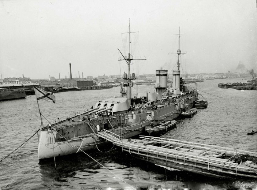 Эскадренный броненосец Гангут