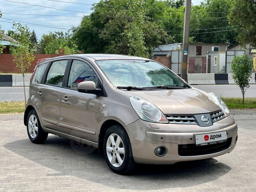 Ниссан ноут 2008