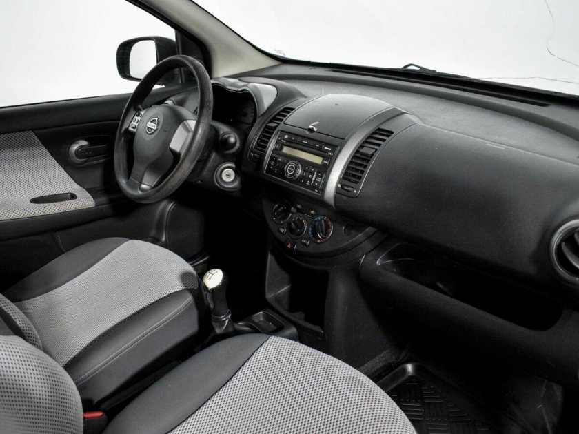 Nissan note 2008 салон