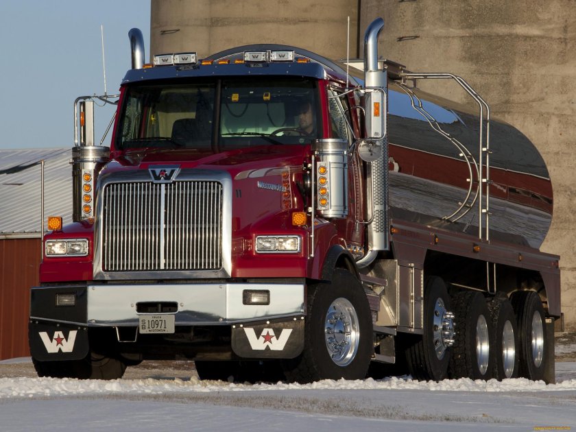 Western Star 4900
