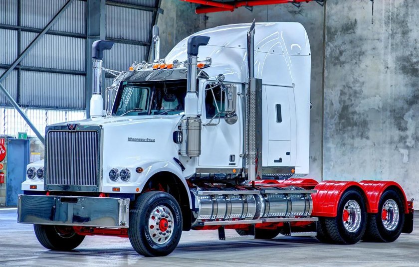 Тягач Western Star