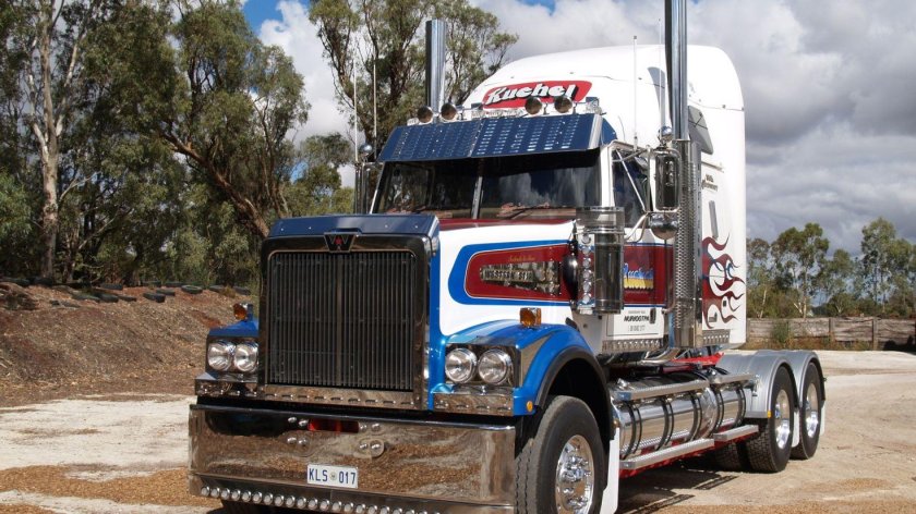 Тягач Western Star