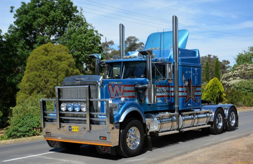 Седельные тягачи Western Star