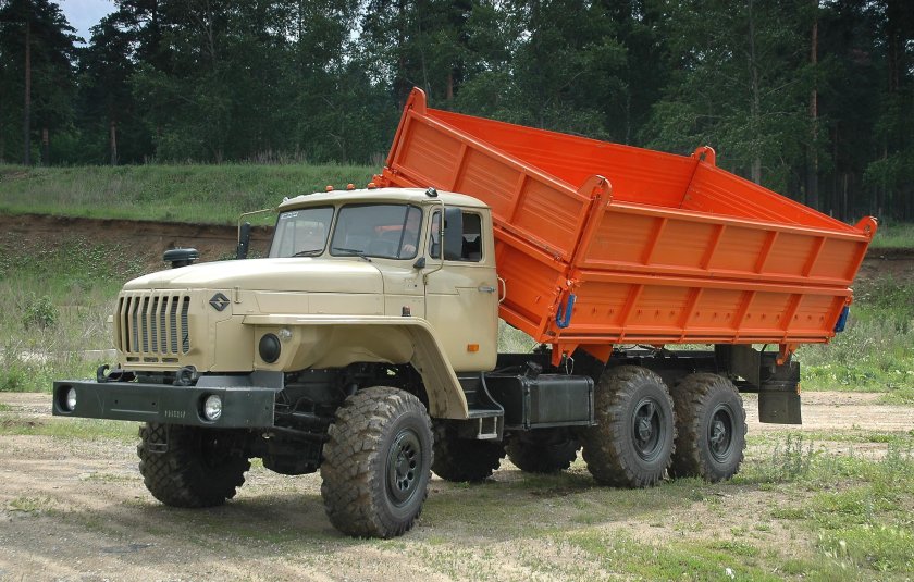 Урал 4320 самосвал сельхозник