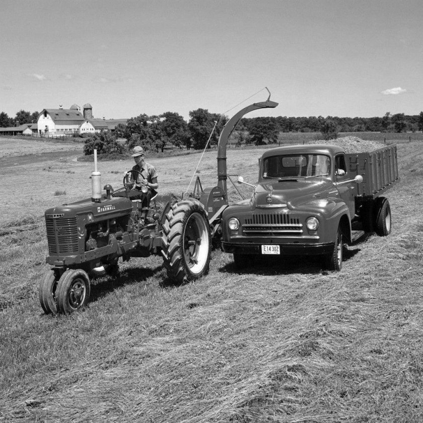 Трактор farmall старый