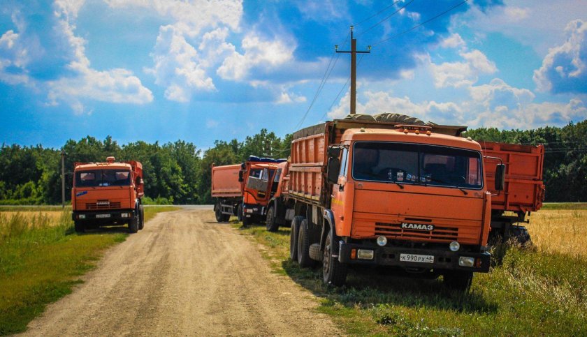 КАМАЗ 55102 самосвал