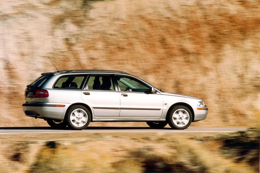 Вольво v40 универсал