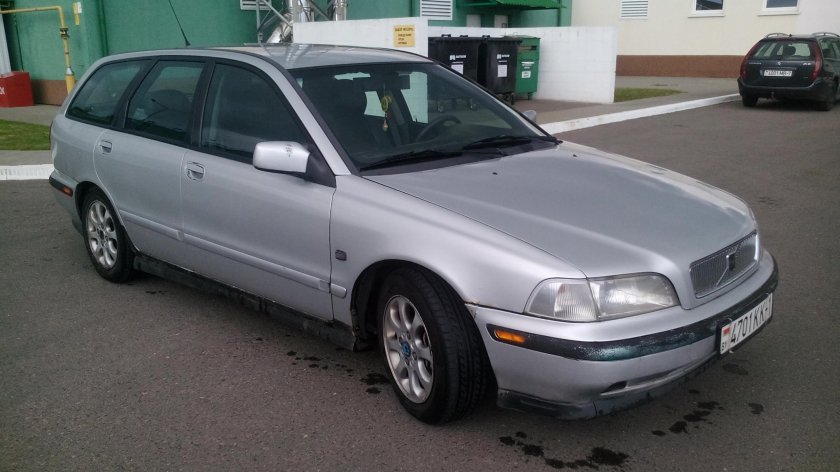Volvo v40 1999