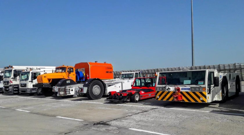 Аэродромный тягач Schopf f300