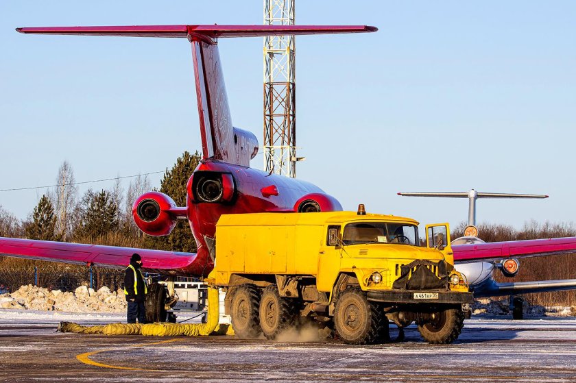 Топливозаправщик аэродромный