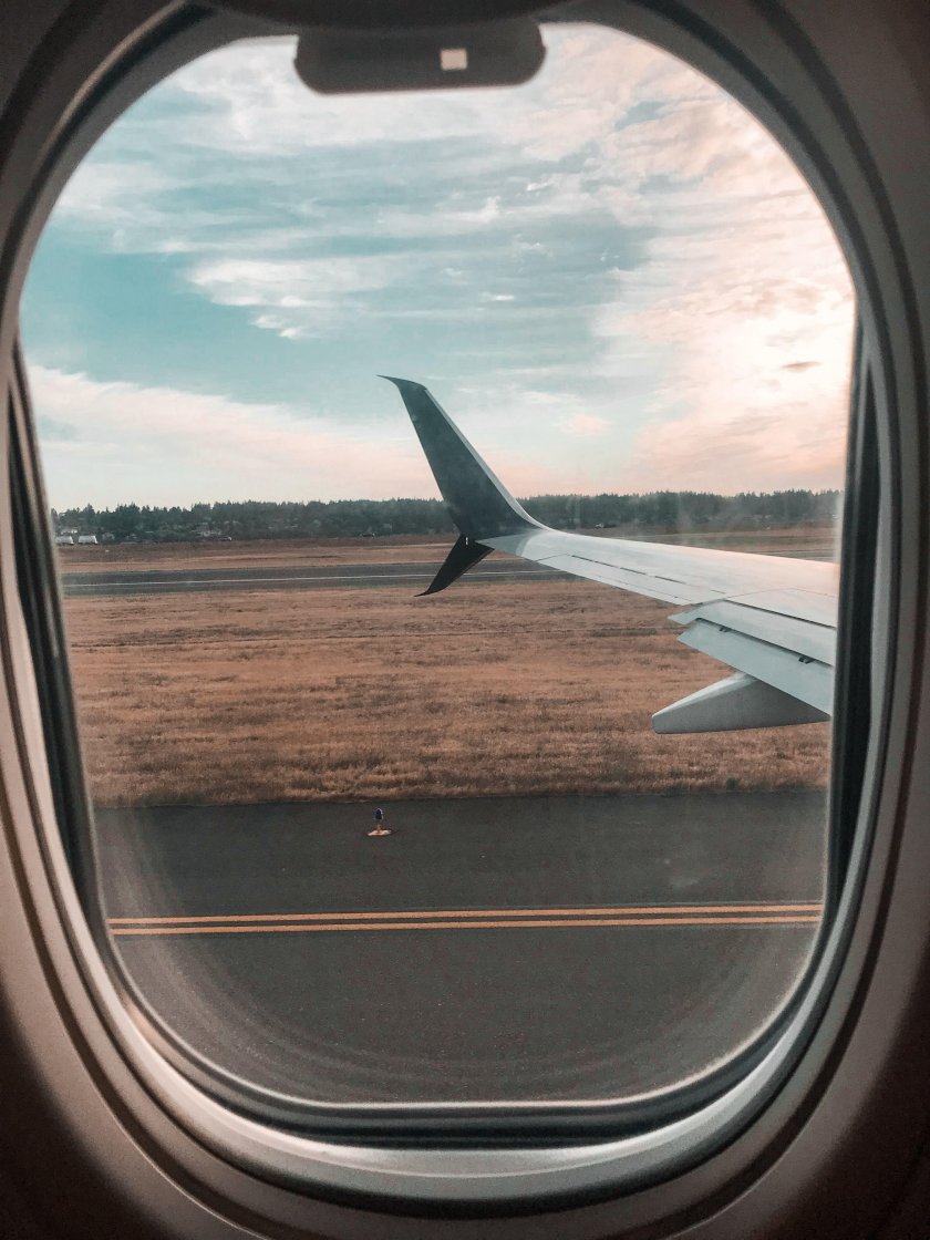 Окно самолета