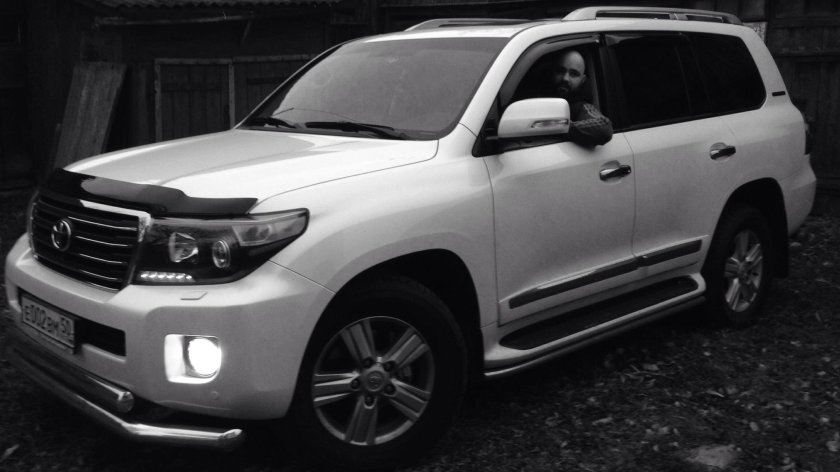 Land Cruiser 200 белый