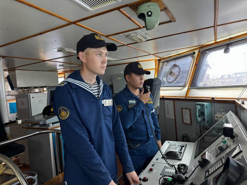 Связиста и специалиста радиотехнической службы вмф россии\\