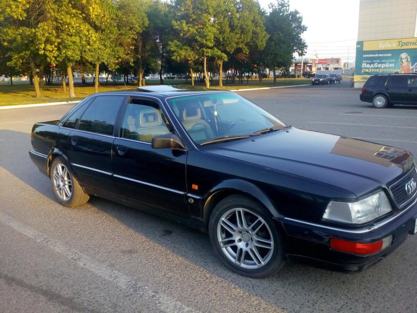 Audi v8 1988