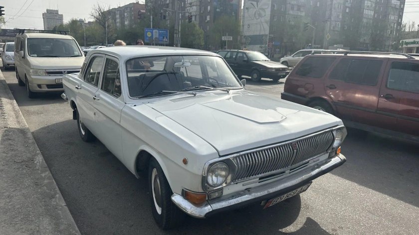 ГАЗ 24 Белоснежка