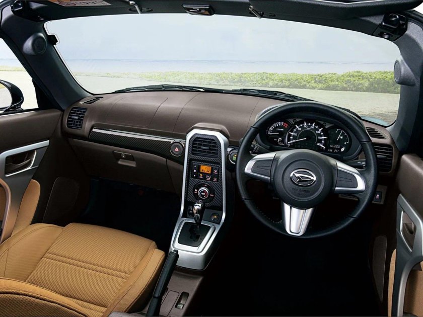 Daihatsu Copen салон