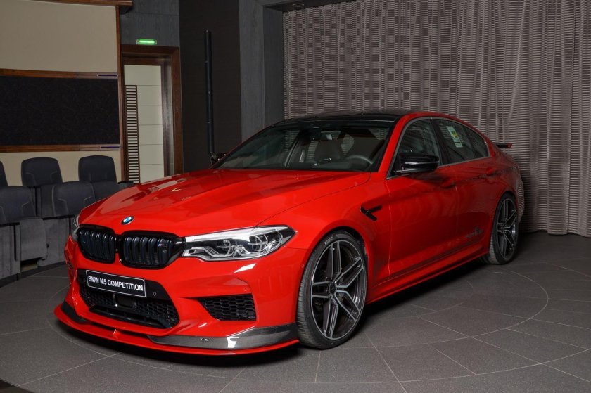 BMW m5 f90 Red
