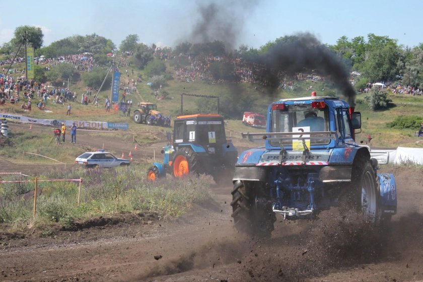 Трактора Бизон трек шоу