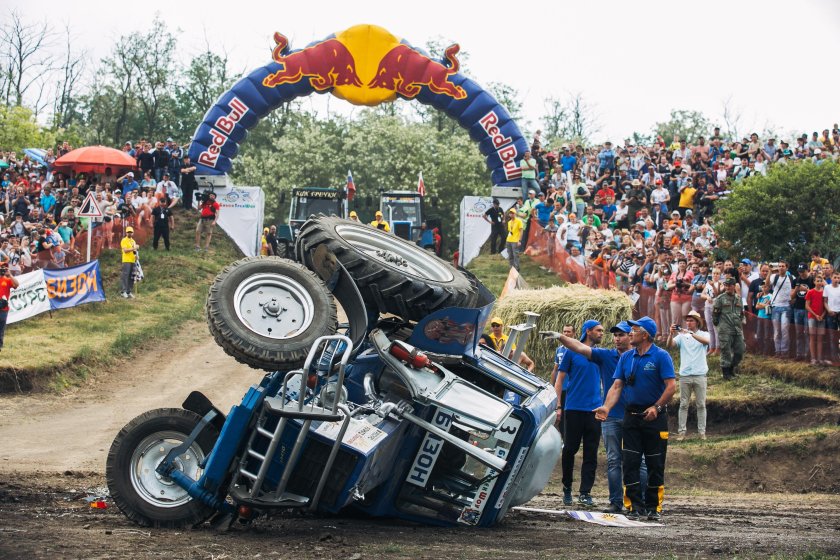 Трактора Бизон трек шоу