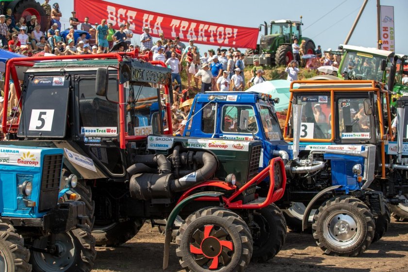 Трактора Бизон трек шоу