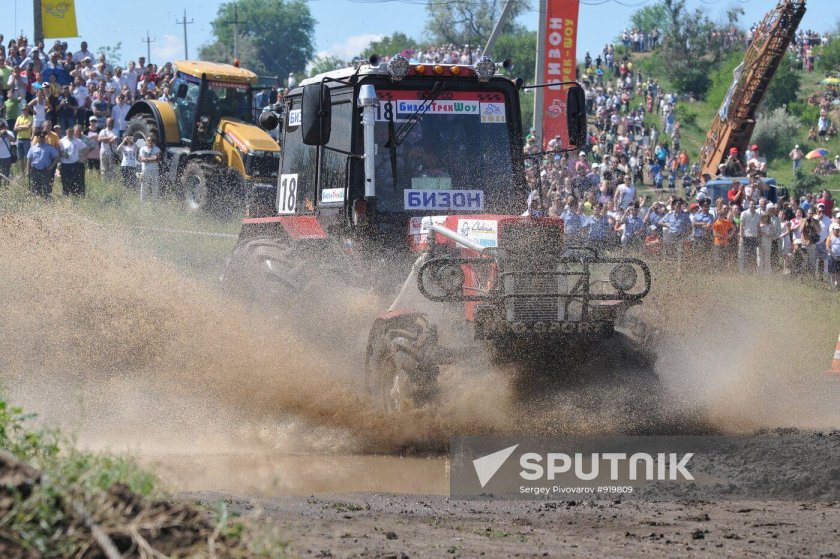 Трактора Бизон трек шоу