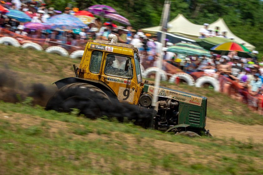 Трактора Бизон трек шоу