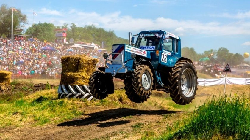 Трактора Бизон трек шоу