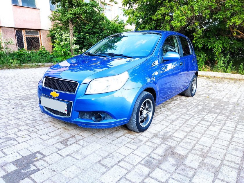 Шевроле Авео синяя