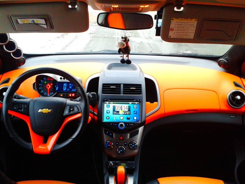 Chevrolet Aveo t300 салон
