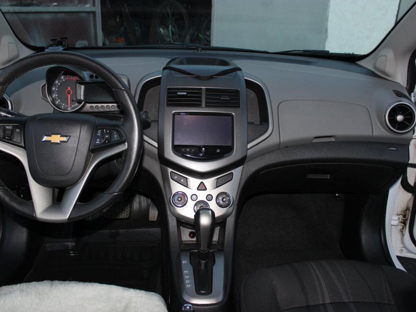 Chevrolet Aveo 2014 салон