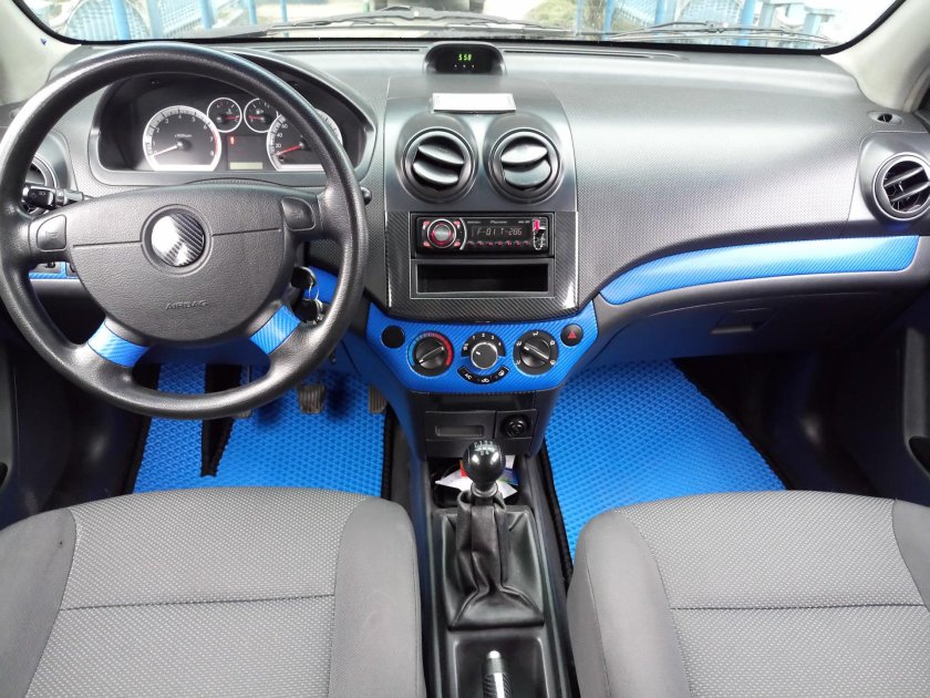 Chevrolet Aveo t250 салон