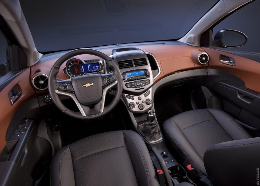 Шевроле Авео седан 2012 салон