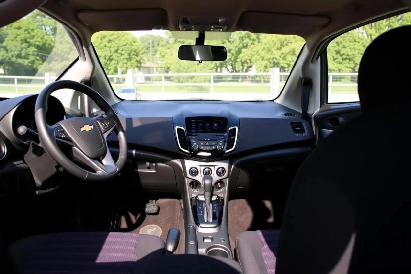 Chevrolet tracker 2 салон