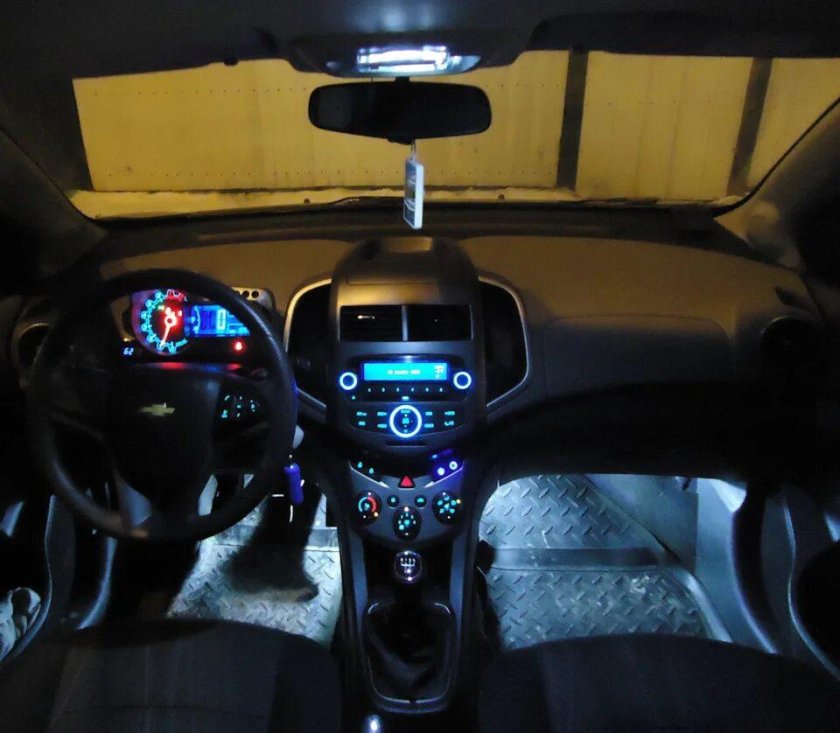 Авео 300 салон