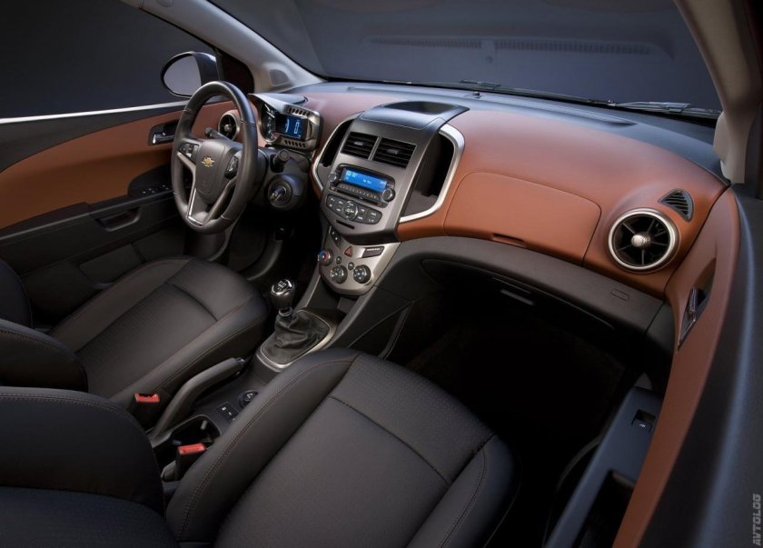 Шевроле Авео седан 2012 салон