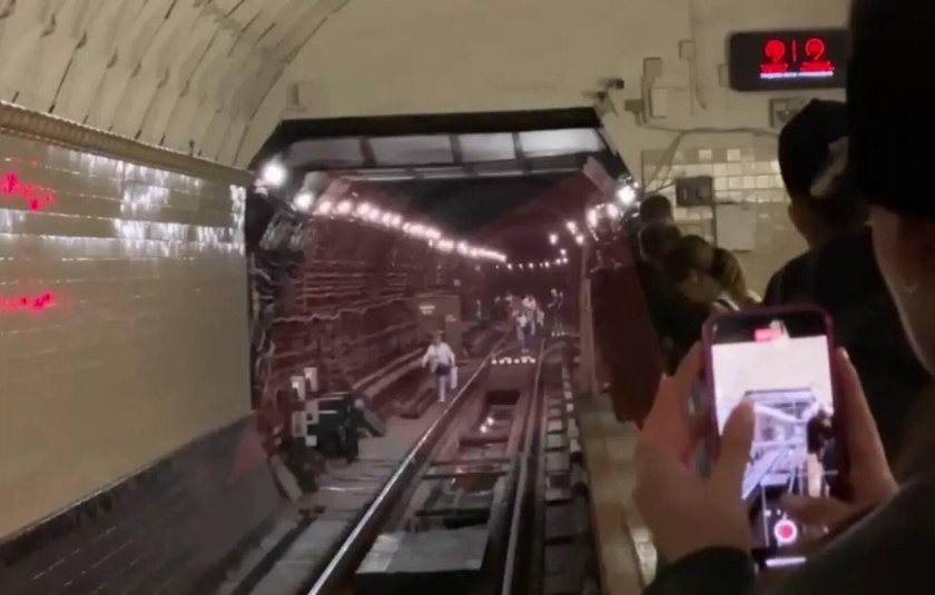 Метро москва красная ветка