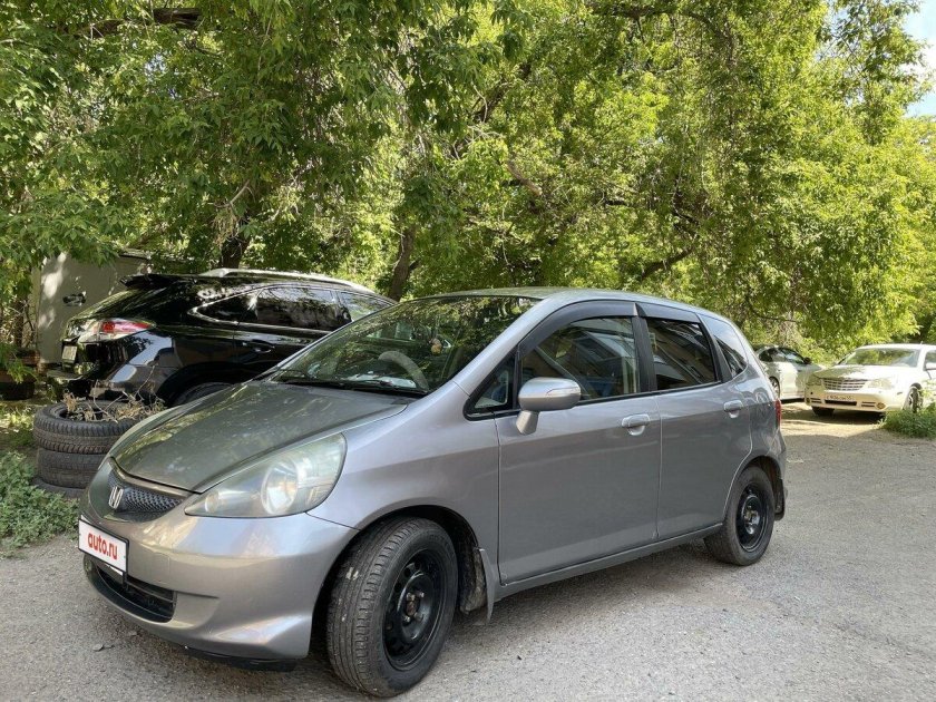 Хонда фит 2003 года