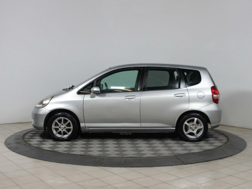 Хонда фит серая